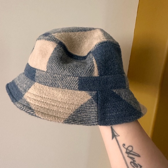 American Eagle Bucket Hat - Picture 5 of 5